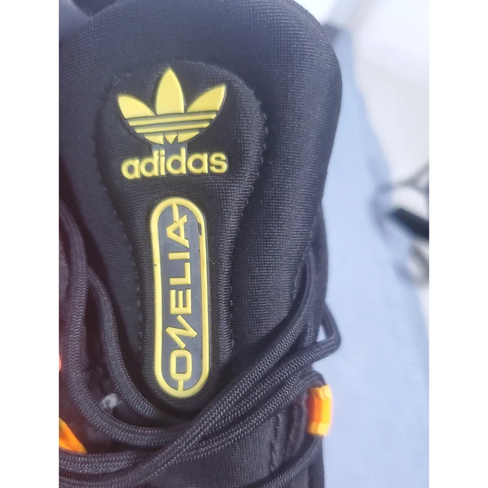 Adidas Ozelia Fiery Orange Yellow Gradient Men's Size 10.5 Sneakers G54894